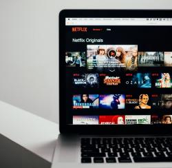 翻译公司说说网飞 (Netflix) 作为语言学习工具的功效